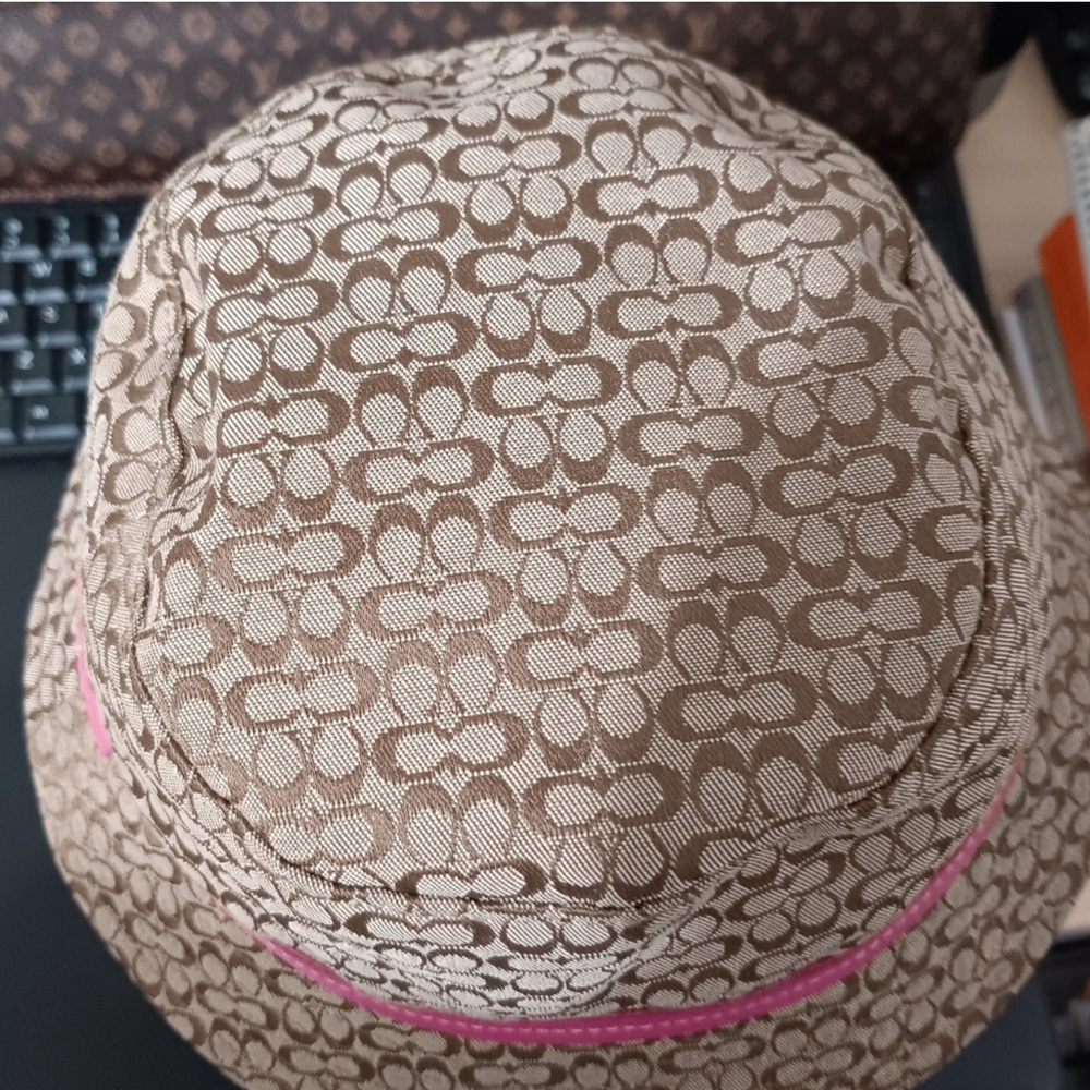 Coach Brown Patterned Bucket Hat with Pink Band kids - Picture 4 of 4